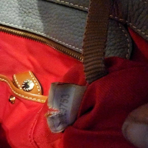 Dooney& Bourke grey Pebbled leather bag - Picture 5 of 13